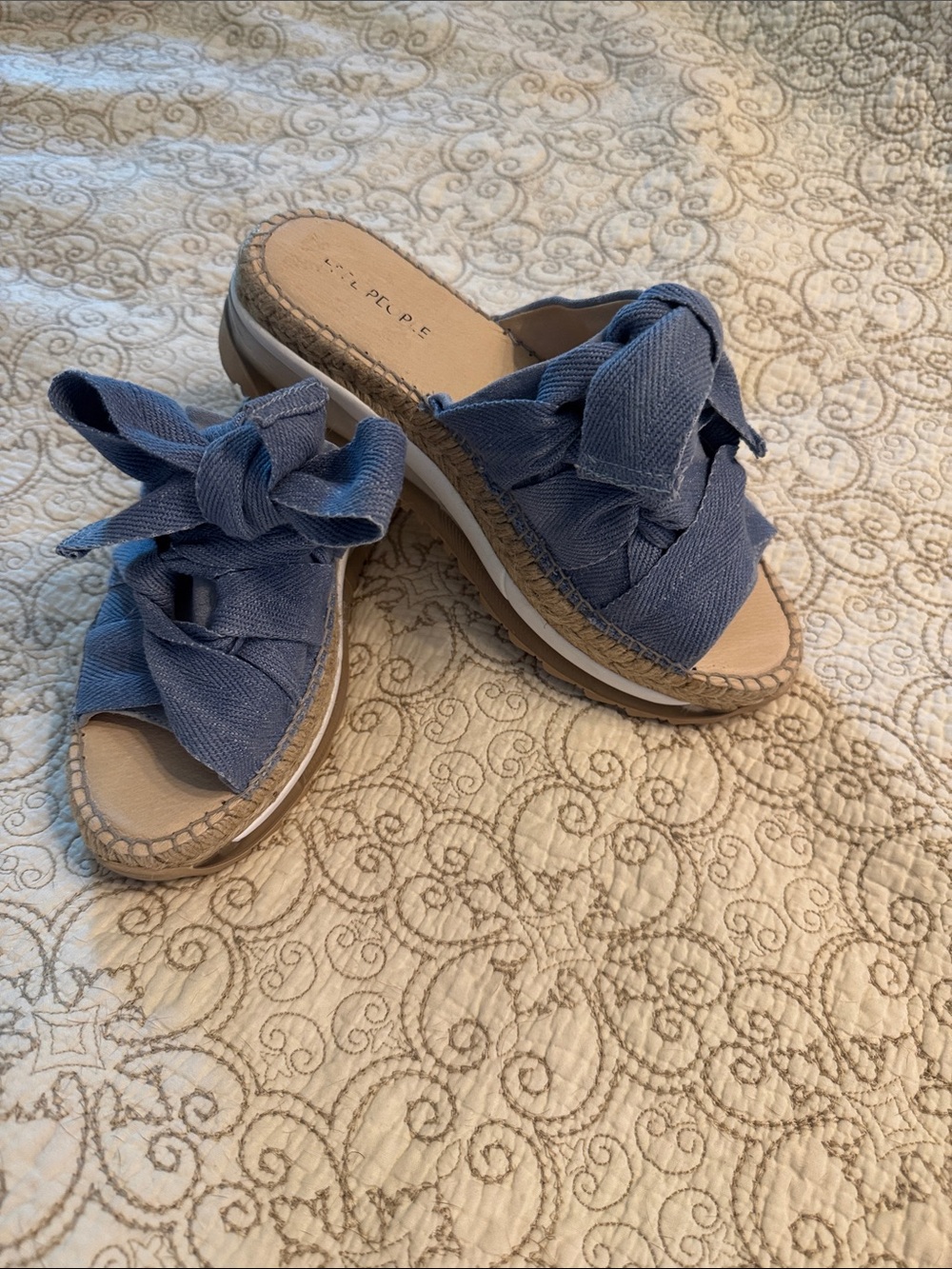 Free People New Chapmin denim Blue Knotted Sport Slide Sandals!! - Picture 2 of 4